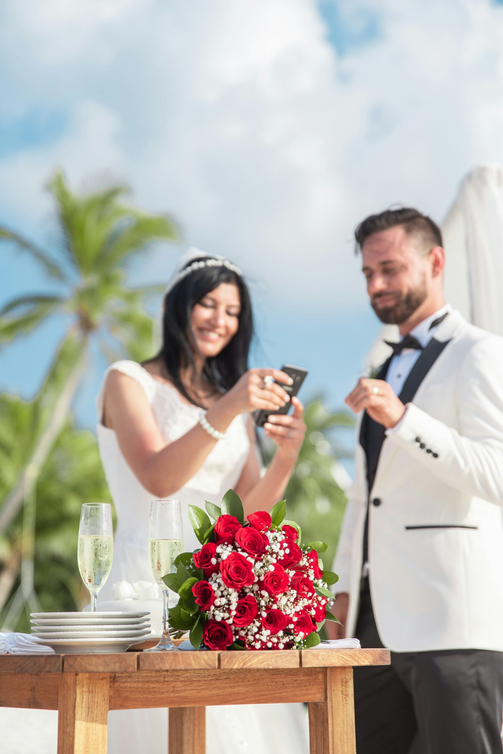 Live Streaming Your Wedding: 8 Powerful Tips for a Flawless Experience