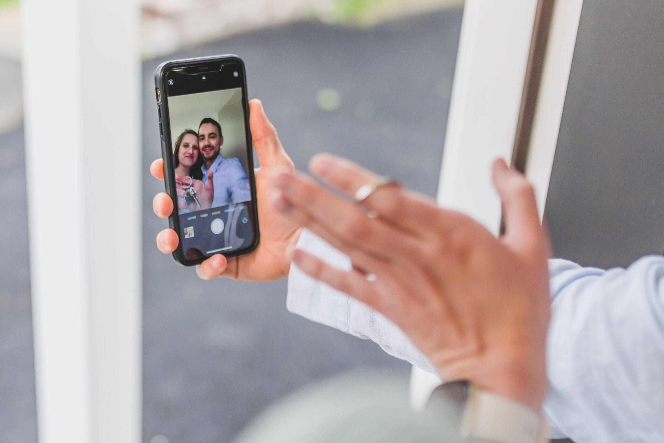 WHO CAN BENEFIT FROM ONLINE MARRIAGE FOR IMMIGRATION?