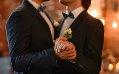Virtual LGBTQ Wedding: 6 Steps to Plan Yours Right